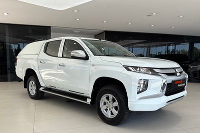 Mitsubishi L200 Invite 4x4