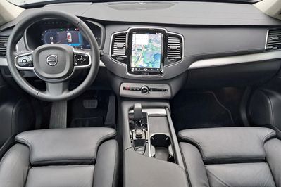 Volvo XC90 T8 AWD Plug-In Hybrid Ultra Dark 7os