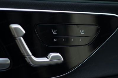 Mercedes Klasa E 300 e 4-Matic AMG