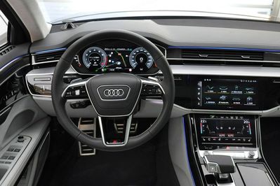 Audi A8 L 60 TFSI e quattro S Line