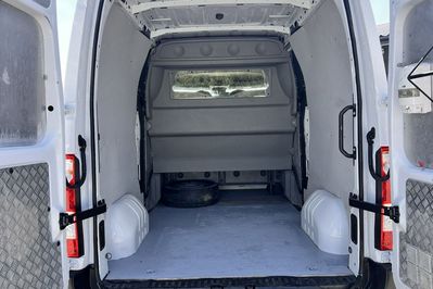 Renault Master dCi L2H2 Business
