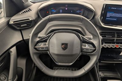 Peugeot 2008 ALLURE 1.2 PureTech