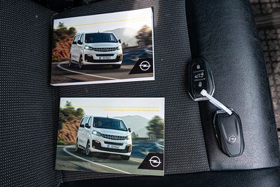Opel Vivaro Extra Long L2H1 AT