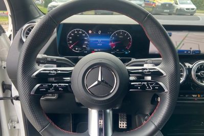 Mercedes GLA 200 mHEV AMG Line 7G-DCT
