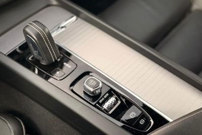 Volvo XC60 B4 D AWD R-Design