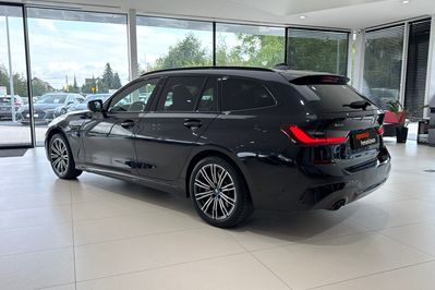 BMW Seria 3 330e xDrive M Sport sport-aut
