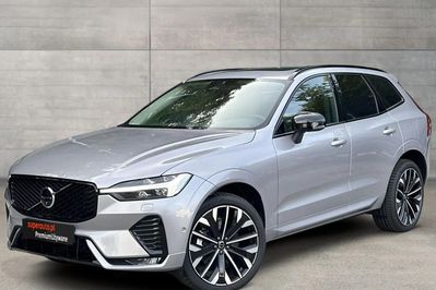 Volvo XC60 B5 B AWD Ultra Dark