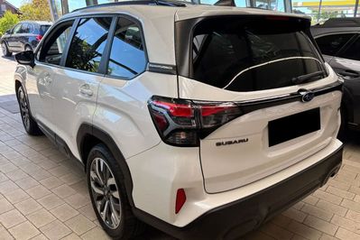 Subaru Forester e-Boxer Platinum  2.0i-L