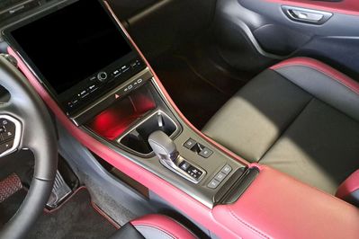 Lexus LBX Vibrant Edition 1.5 Hybrid