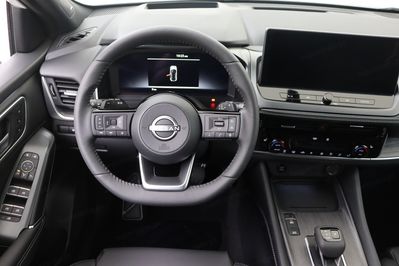 Nissan Qashqai Tekna 1.3 mHEV CVT