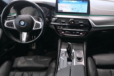 BMW Seria 5 520d xDrive mHEV sport-aut