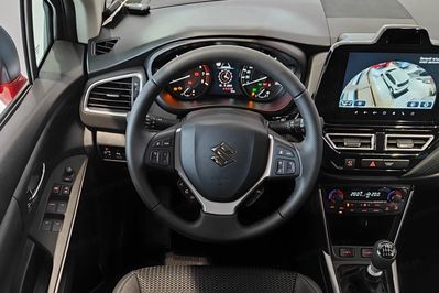 Suzuki S-Cross 1.4 SHVS Elegance SP