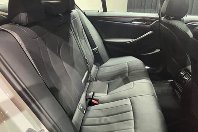 BMW Seria 5 520i M Sport