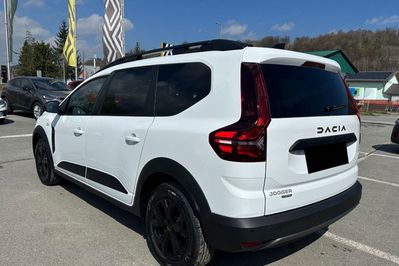 Dacia Jogger Extreme 7-miejsc 1.6 Full Hybrid