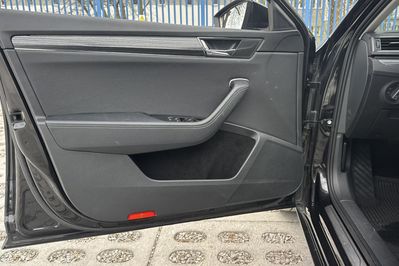 Skoda Superb Sportline 2.0 TSI  DSG