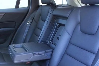 Volvo V60 B4 D Momentum Core