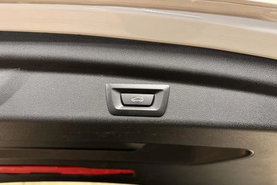 BMW Seria 2 218i aut