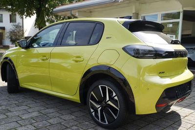 Peugeot 208 GT e-DCS6 1.2 mHEV