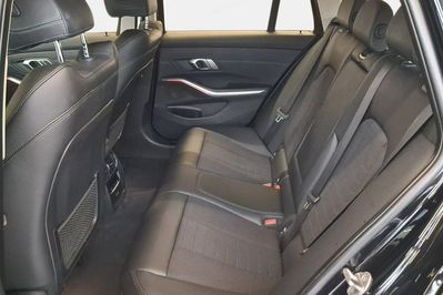 BMW Seria 3 318i aut