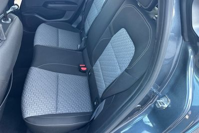 Renault Clio Limited 1.6 E-Tech Hybrid AT