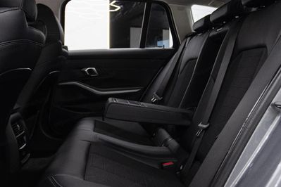 BMW Seria 3 318i aut
