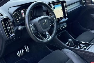 Volvo XC40 B4 B R-Design aut