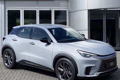 Lexus LBX Elegant 1.5 Hybrid