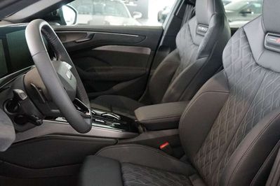 Audi A6 TDI quattro S line Avant