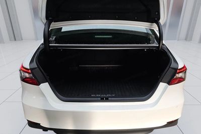 Toyota Camry 2.5 Hybrid Prestige
