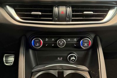 Alfa Romeo Stelvio Turbo Intensa Q4