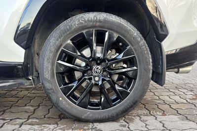 Toyota RAV4 Selection 2.5 Hybrid  4x4