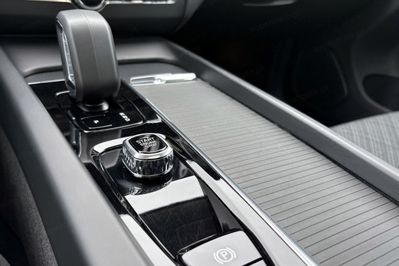 Volvo XC60 T6 Plug-In Hybrid AWD Core