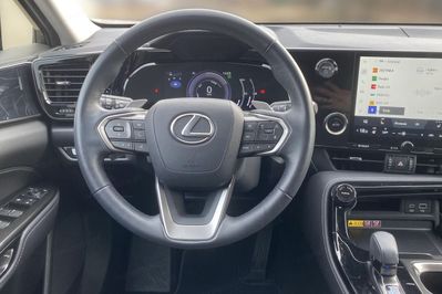 Lexus NX 450h+ Prestige AWD