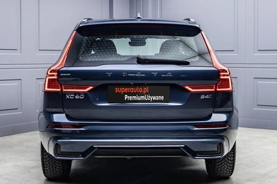 Volvo XC60 B4 D AWD Plus Dark