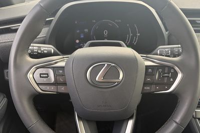 Lexus LBX Hybrid