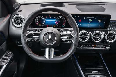 Mercedes GLB 220  4-Matic AMG Line