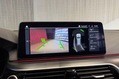 BMW Seria 5 Touring 520d xDrive M Sport