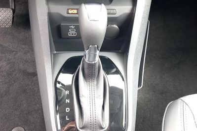 Ford Tourneo Courier Active A7