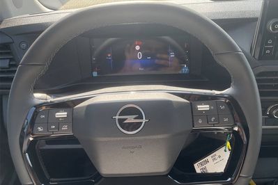 Opel Vivaro XL L2H1 Zabudowa Brygadowa Składana