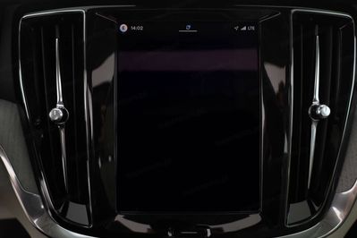 Volvo V60 B4 Ultra Dark