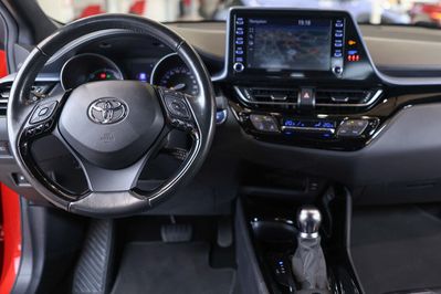 Toyota C-HR 2.0 Hybrid Selection