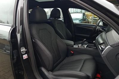 BMW Seria 5 Touring 520d xDrive M Sport