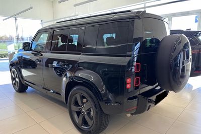 Land Rover Defender 110 D350 X-Dynamic SE