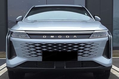 Omoda 9 1.5 Super Hybrid Exclusive AWD