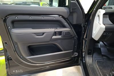 Land Rover Defender 110 Hardtop 3.0 D250 mHEV