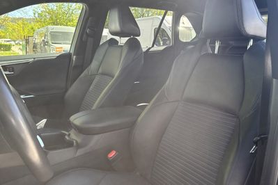 Toyota RAV4 Selection 2.5 Hybrid  4x4