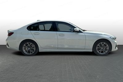 BMW Seria 3 318i Sport Line
