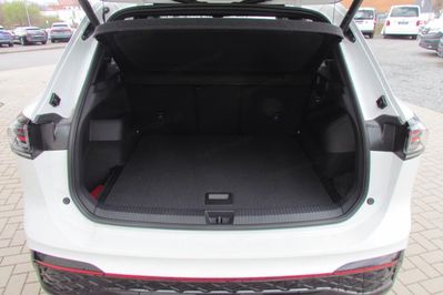 Volkswagen Tiguan R-Line Plus 1.5 eHybrid PHEV  DSG