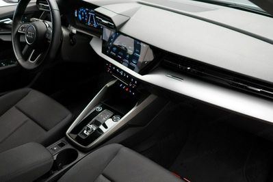 Audi A3 35 TFSI mHEV S tronic