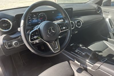 Mercedes CLA 200